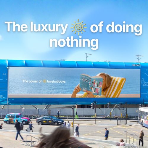 Loveholidays Turns Books Into a Symbol of Rest and Escap