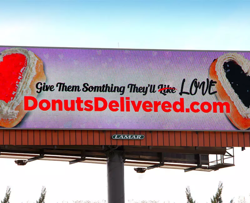 Digital Billboard Advertising, Give Them Somthing They'll Love